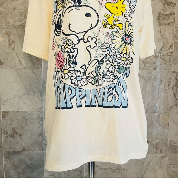 Peanuts Radiate Happiness Short Sleeve Graphic Tee - Picture 3 of 7